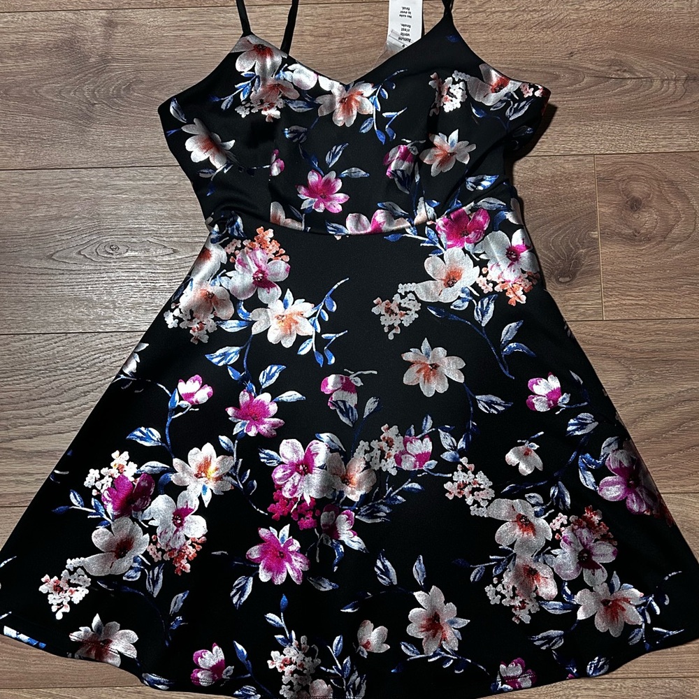 Floral Black Dress Ricki’s size M - Picture 2 of 10